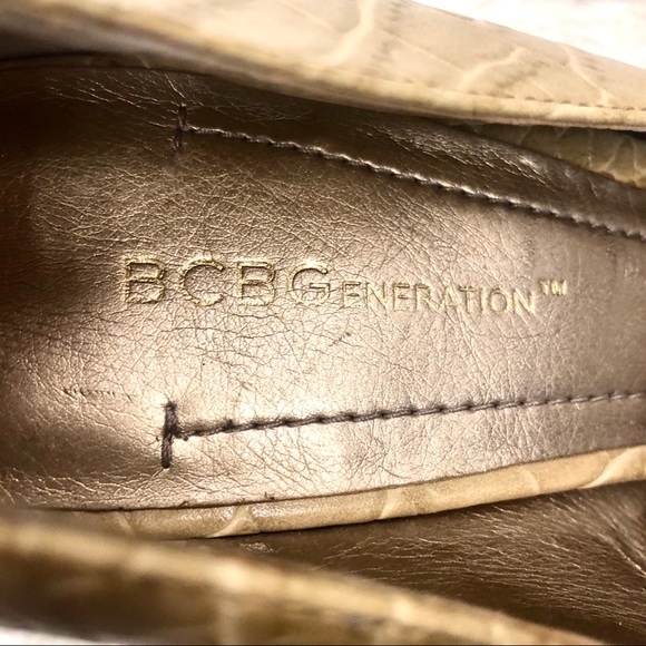BCBGeneration Tan Snake Print Wood Heels - Picture 7 of 7